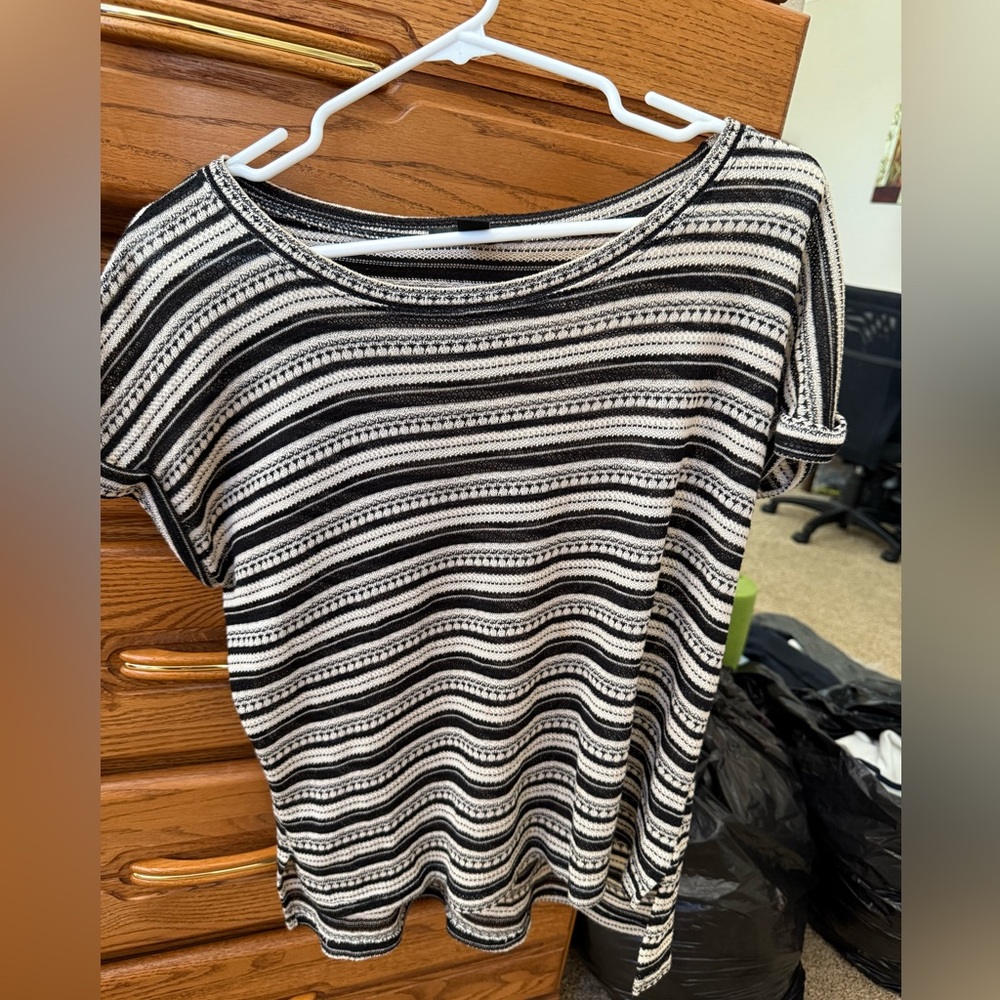 Forever 21 Black and White Relaxed Ribbed T-Shirt